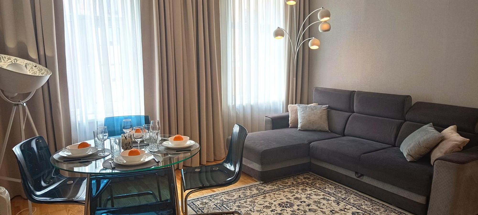Old Town 2 Bedroom Apartment Near Dome Square & Scenic Waterfront Riga Kültér fotó